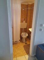 Bambola Apartments by Booking Kottas