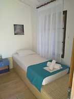 Bambola Apartments by Booking Kottas