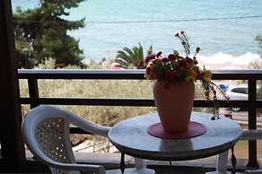 Bambola Apartments by Booking Kottas