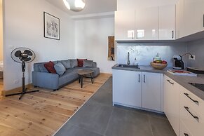 Provenir Home Kwiatowa 5