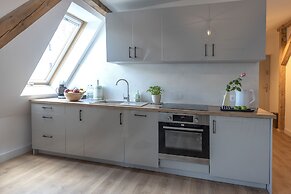 Provenir Home Kwiatowa 5