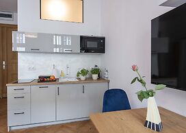 Provenir Home Kwiatowa 5