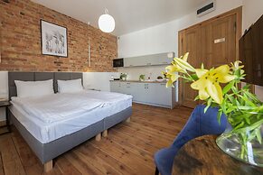 Provenir Home Kwiatowa 5