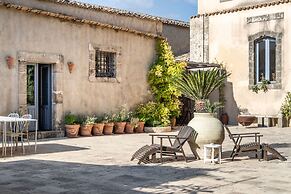 Masseria Costanza Luxury Retreat