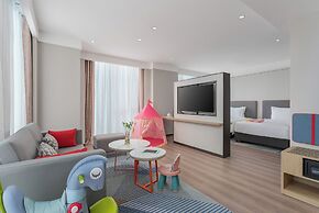 Holiday Inn Express Xi An Daxing by IHG