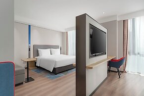 Holiday Inn Express Xi An Daxing by IHG