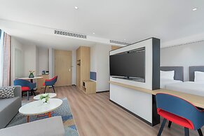 Holiday Inn Express Xi An Daxing by IHG