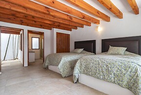 Lake view house with private pool