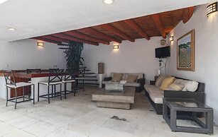 Lake view house with private pool