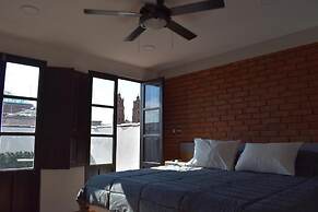 El Suburbio Serapio Rendon