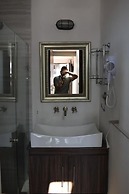 El Suburbio Serapio Rendon