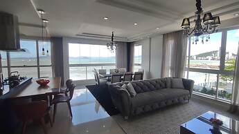 Apto Panorâmico Vista Mar em Itapema