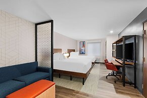 Everhome Suites Lexington - Horse Park