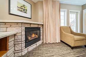 Horseshoe Valley Suites - The Aurora