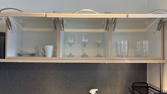 Modern Oasis / Central Location