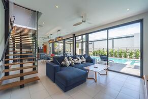 Trendy LoftStyle Eco Pool Villa Sunset 7