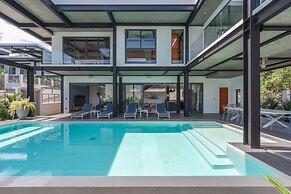 Trendy LoftStyle Eco Pool Villa Sunset 7