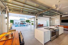 Luxury 3bdr Villa with Private Pool, Oceanview and Hotel Amenities v4