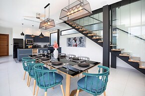 Innovative 12m Eco Pool Villa Sunset 1