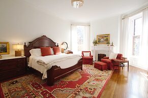 Louisville Bourbon Inn