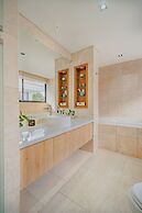 4-Bedroom Apartment in The Ocean Villas Resort