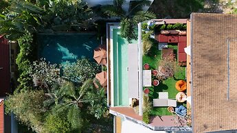 New heights 2swimming Pools with Seaview