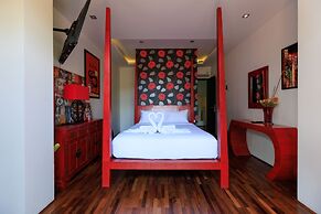 New heights 2swimming Pools with Seaview