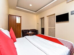 OYO 1202 Royal Plaza Residence -3