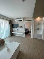 Seven Seas Condo Resort by PSR
