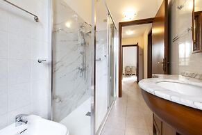 Erba 6 in Baranzate With 1 Bedrooms and 1 Bathrooms