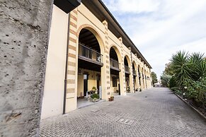 Erba 6 in Baranzate With 1 Bedrooms and 1 Bathrooms