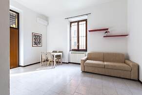 Erba 6 in Baranzate With 1 Bedrooms and 1 Bathrooms