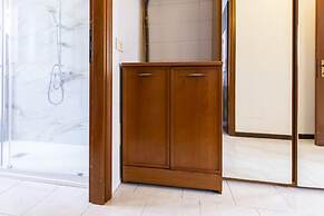 Erba 6 in Baranzate With 1 Bedrooms and 1 Bathrooms