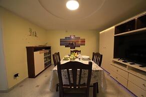 Dolls House Holiday Home