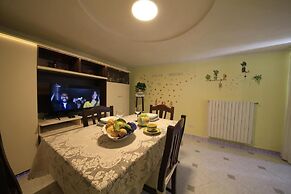 Dolls House Holiday Home