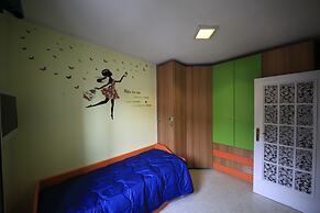 Dolls House Holiday Home