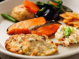 JR East Hotel Mets Premier Makuhari Toyosuna