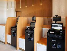 JR East Hotel Mets Premier Makuhari Toyosuna