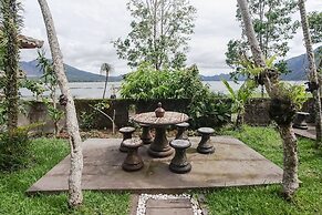 Baruna Lakeside View