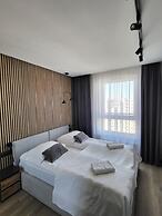 16th Floor Apartment by Renters