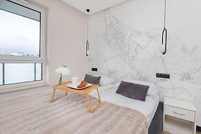 16th Floor Apartment by Renters