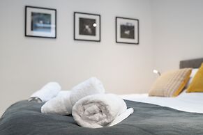 The Botanical Flat 1