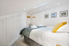 The Botanical Flat 1