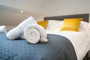 The Botanical Flat 1