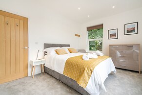 The Botanical Flat 1