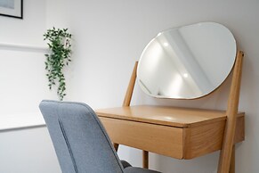 The Botanical Flat 1