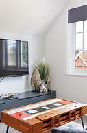 Immaculate 2-bed Apartment in Hove