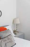 Immaculate 2-bed Apartment in Hove