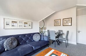 Immaculate 2-bed Apartment in Hove