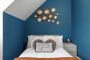 Immaculate 2-bed Apartment in Hove